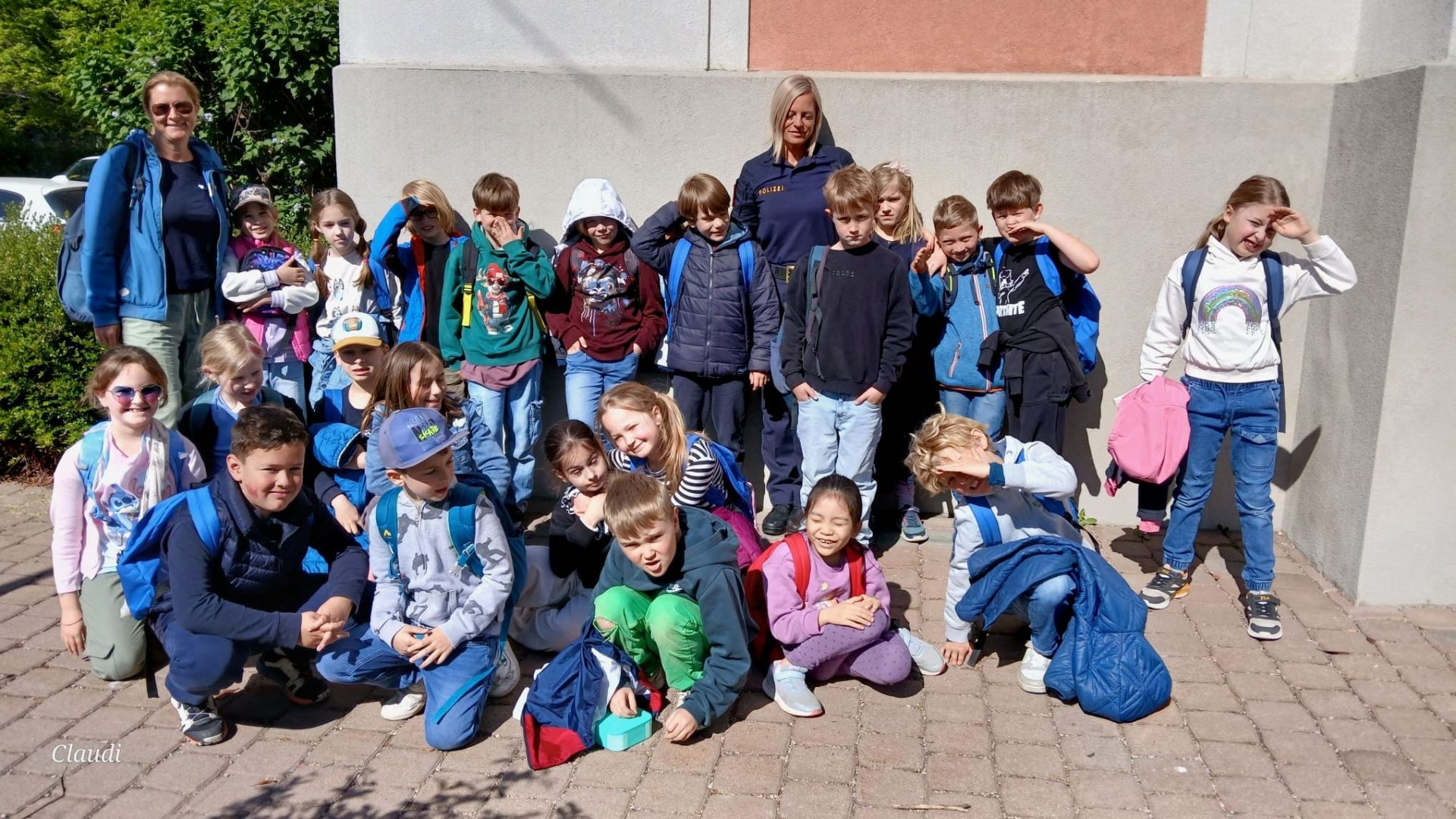 Polizei 2c.jpg